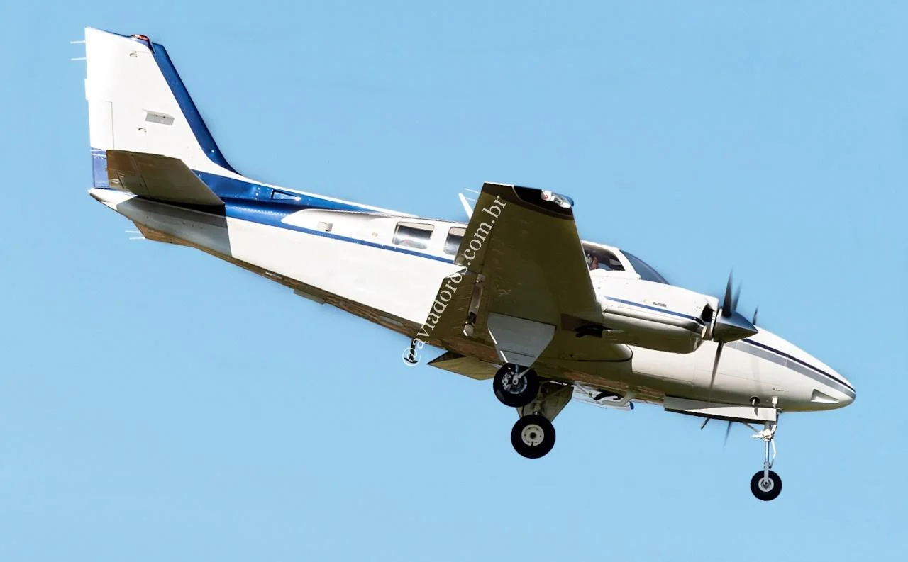 Beechcraft BARON 58 - foto 4