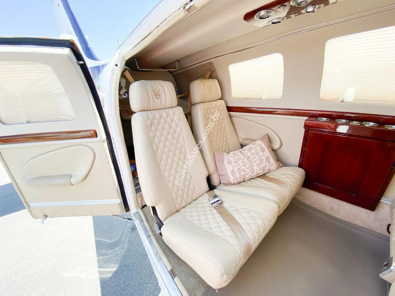 Beechcraft BARON 58 - foto 6