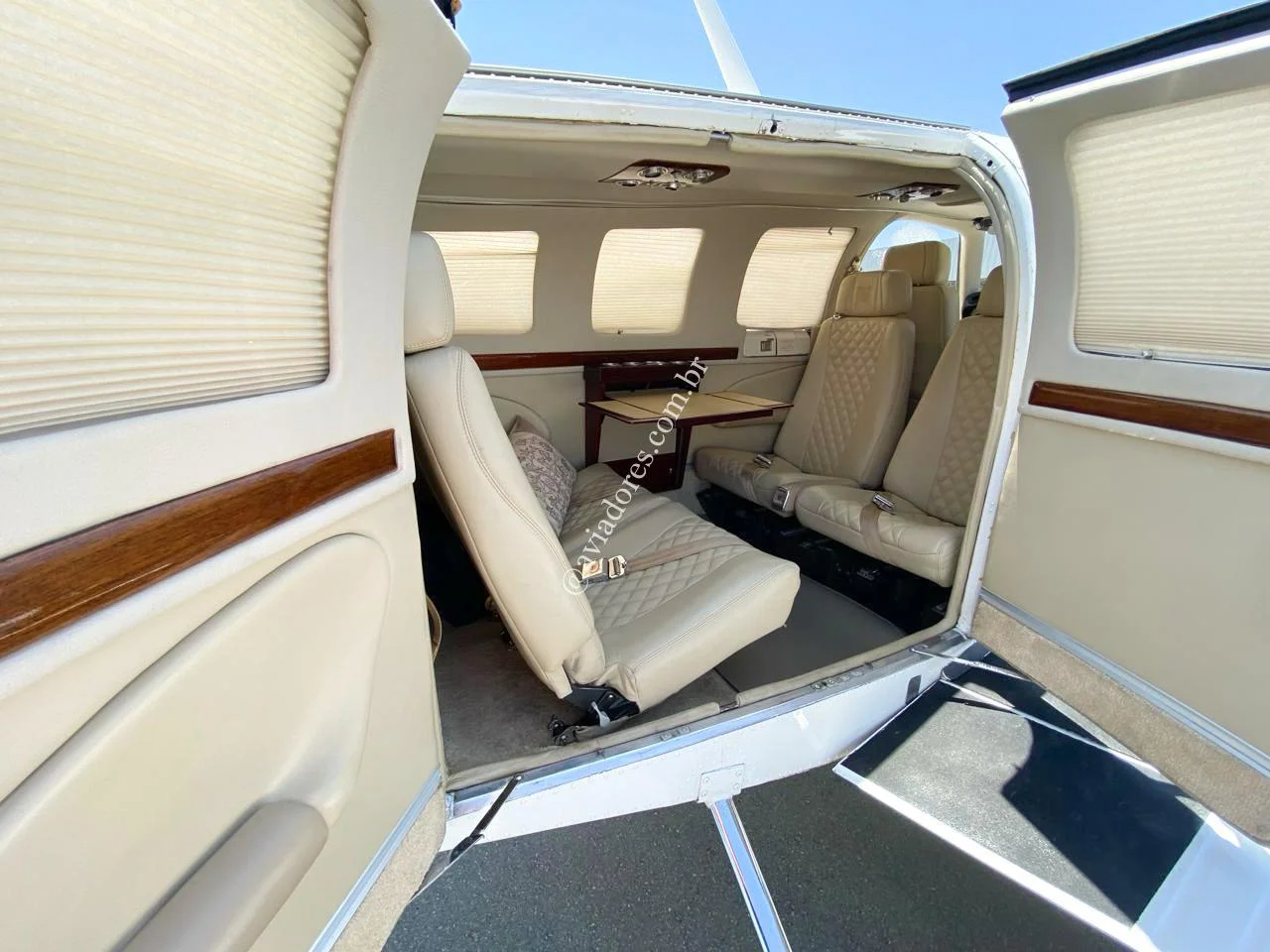 Beechcraft BARON 58 - foto 10