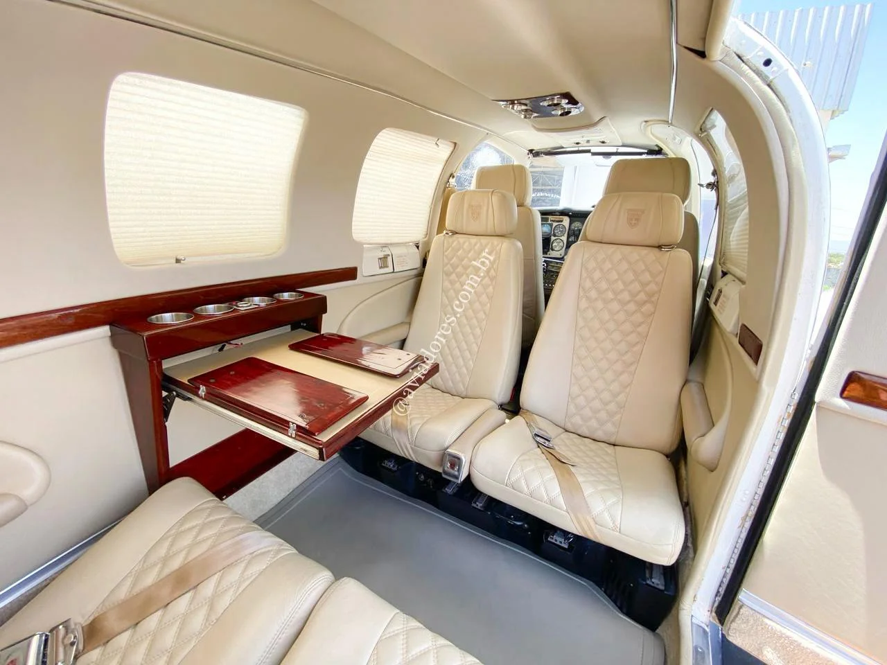 Beechcraft BARON 58 - foto 7