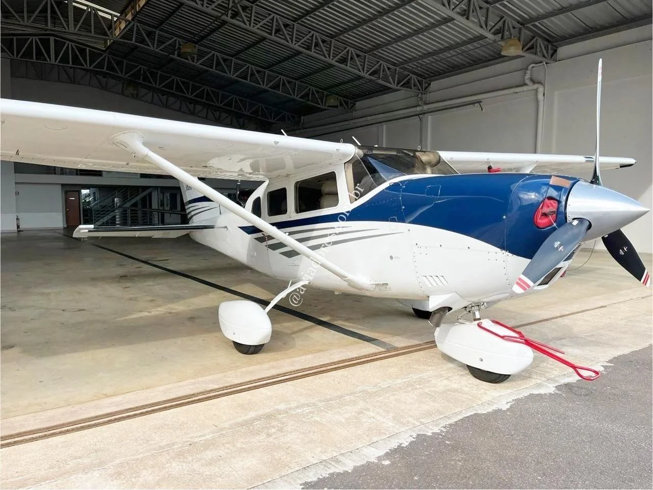 Cessna Aircraft T206H TURBO STATIONAIR - foto 6