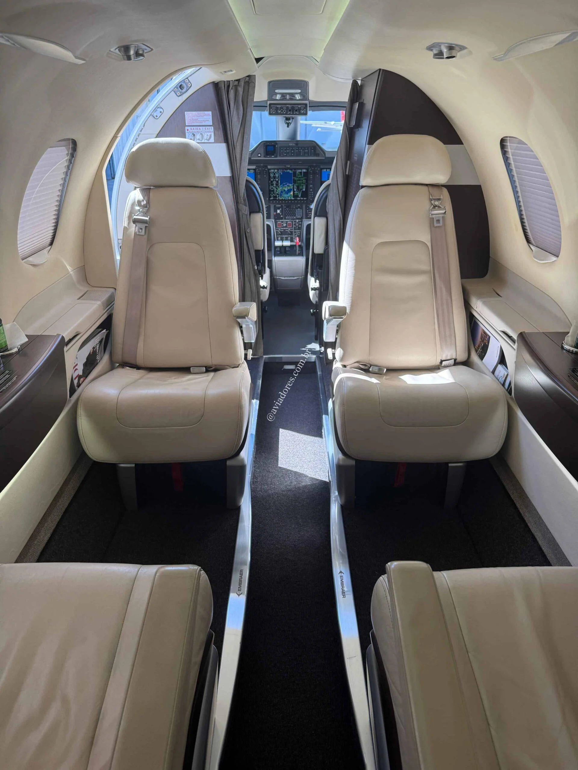 Embraer EMB 500 - PHENOM 100 - foto 2
