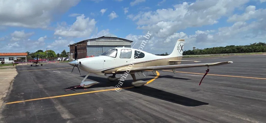 Cirrus Aircraft SR22 X - foto 11