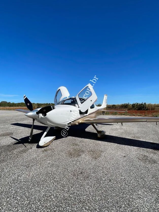 Cirrus Aircraft SR22 X - foto 8
