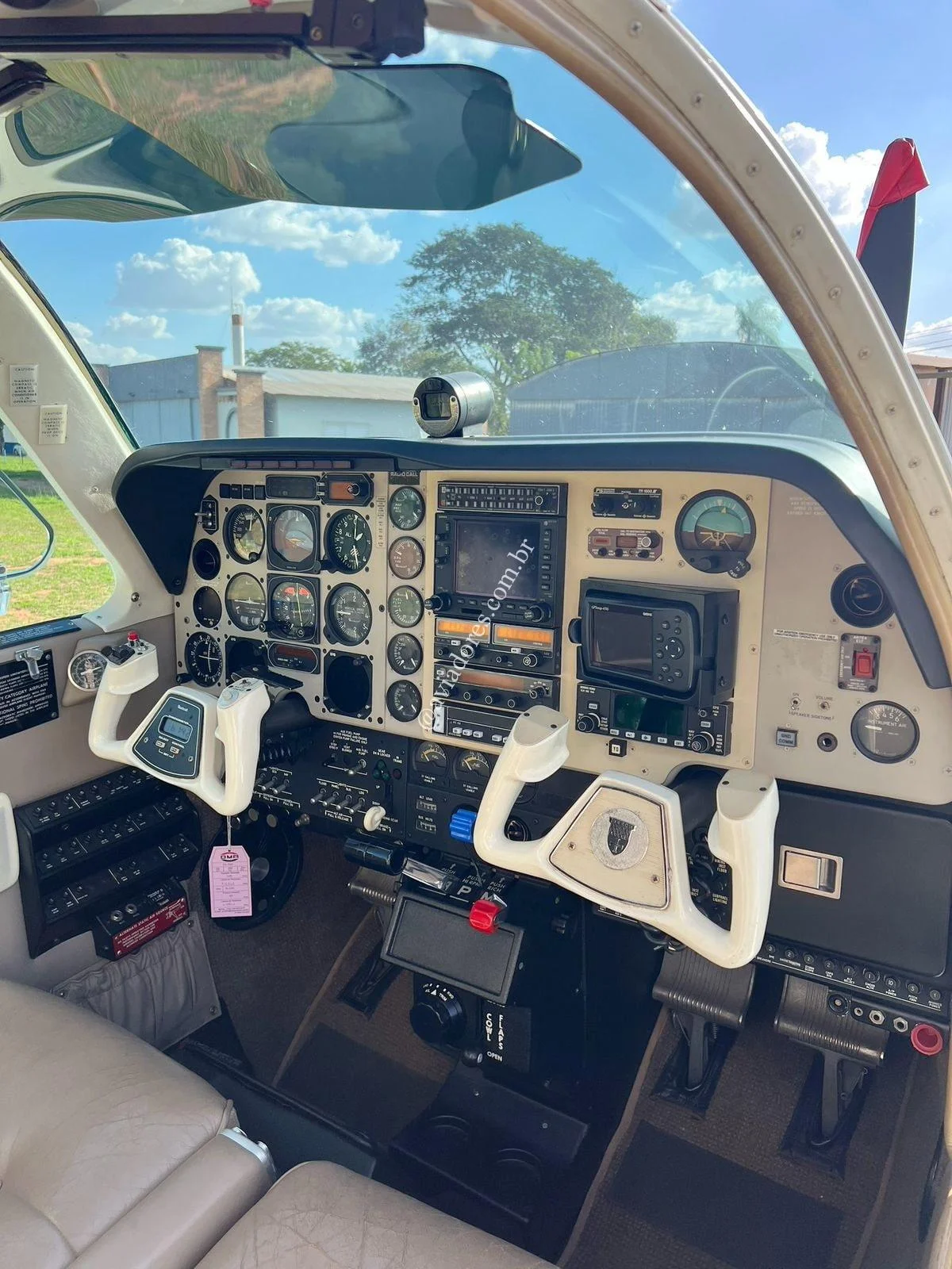 BEECHCRAFT CORPORATION BONANZA A36 - foto 3