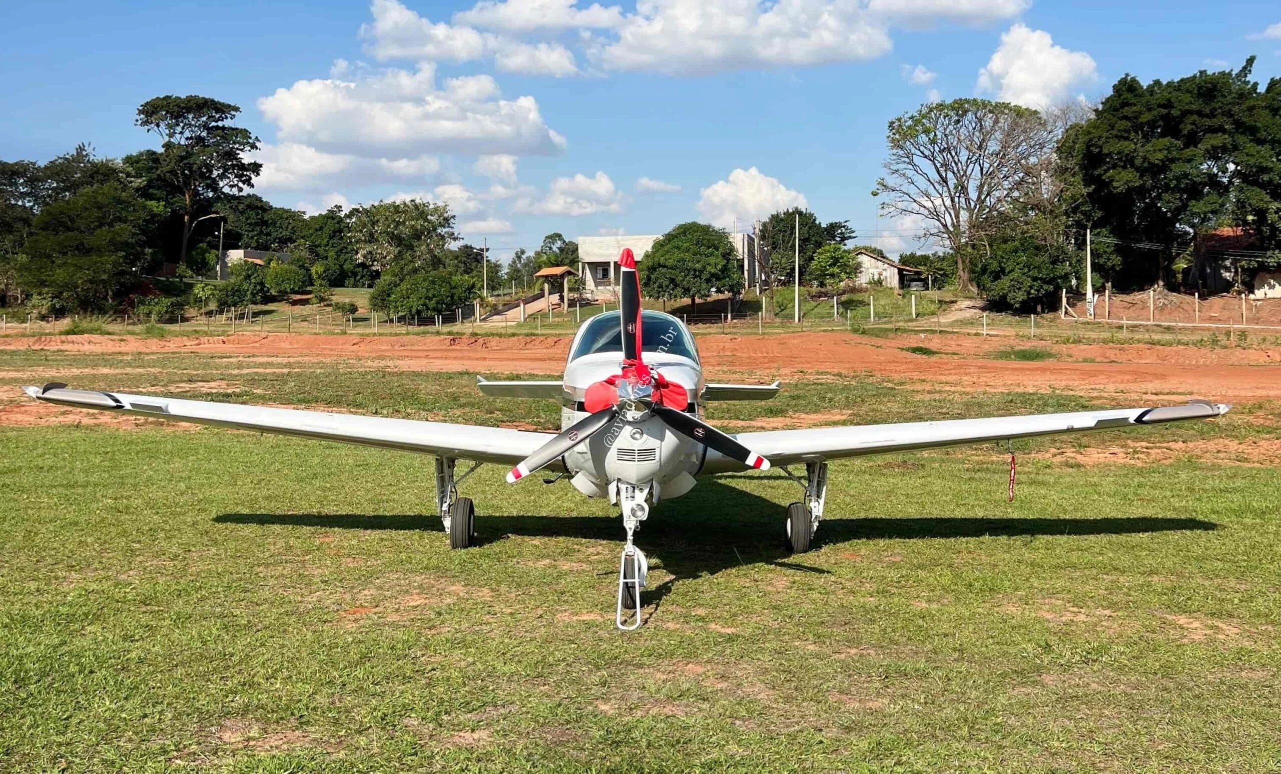 BEECHCRAFT CORPORATION BONANZA A36 - foto 7