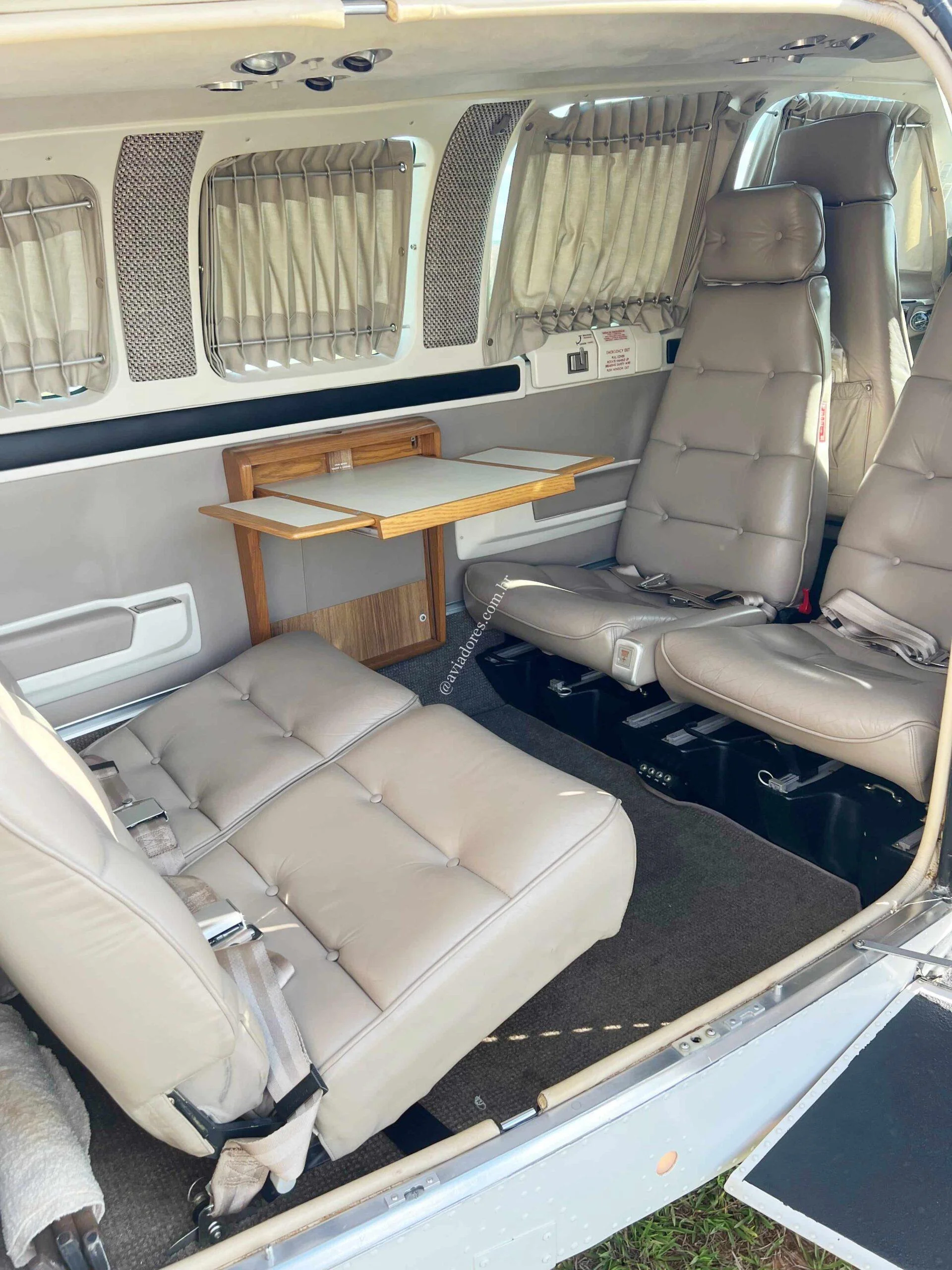 BEECHCRAFT CORPORATION BONANZA A36 - foto 4