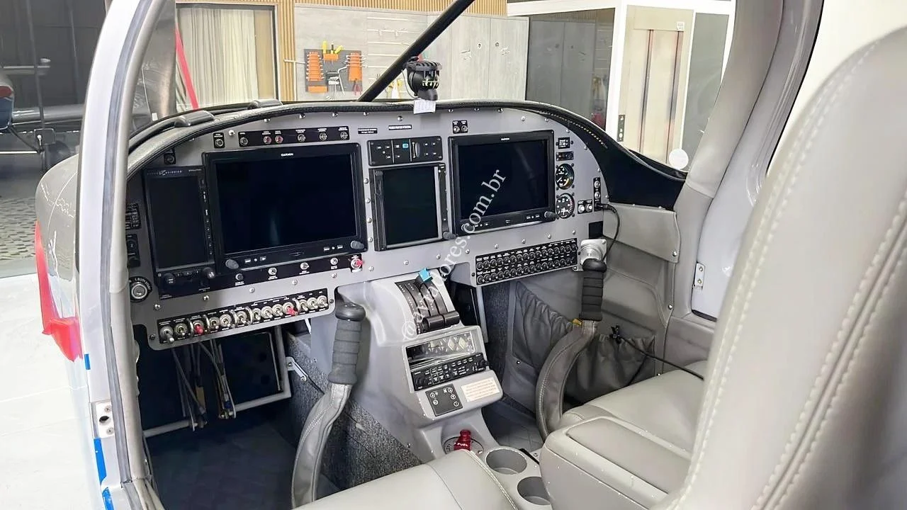 Vans Aircraft RV-10 - foto 5
