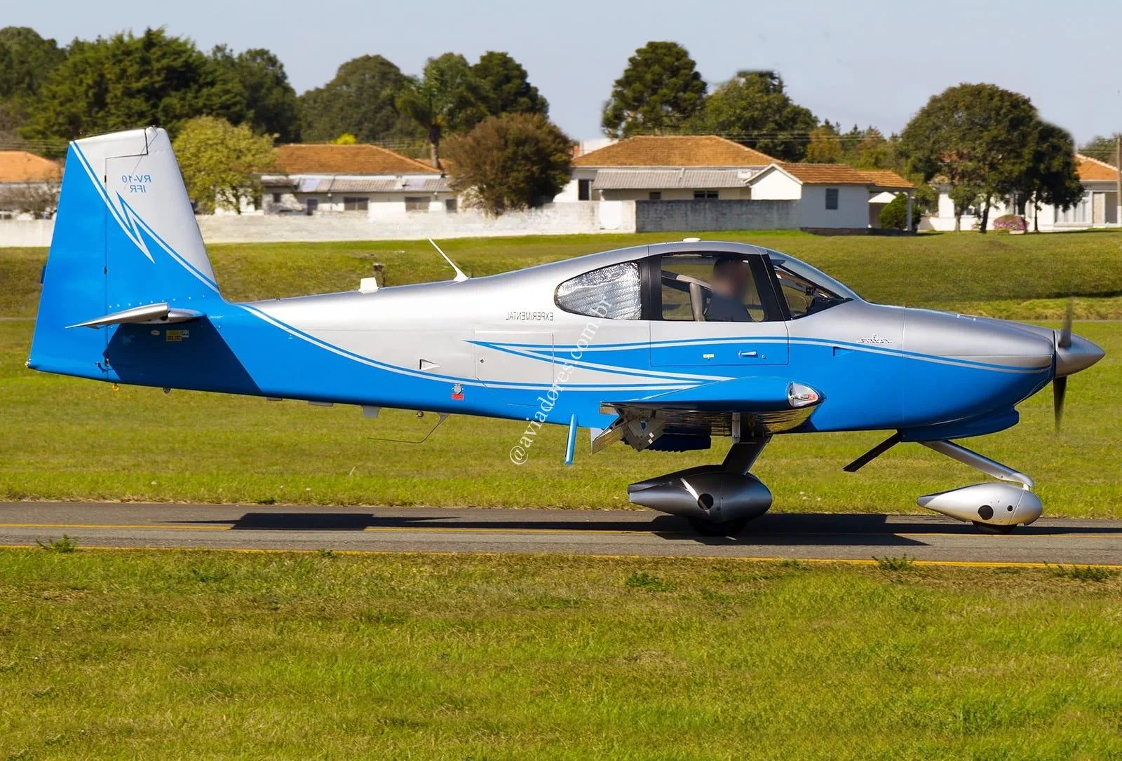 Vans Aircraft RV-10 - foto 18