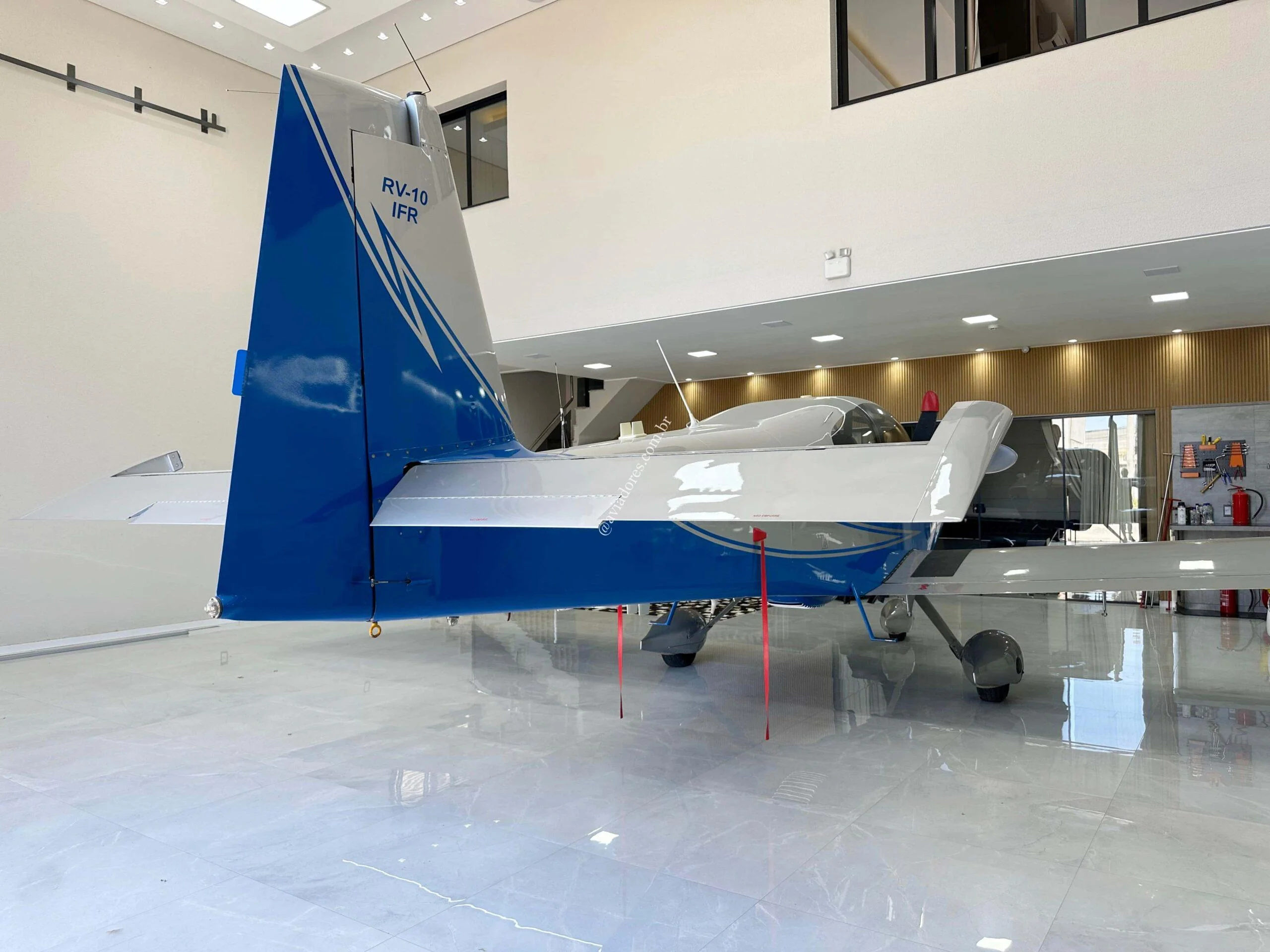 Vans Aircraft RV-10 - foto 13