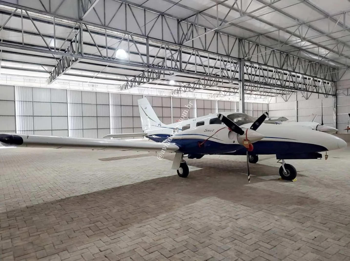 Piper Aircraft PA-34-220T - SENECA V - foto 20