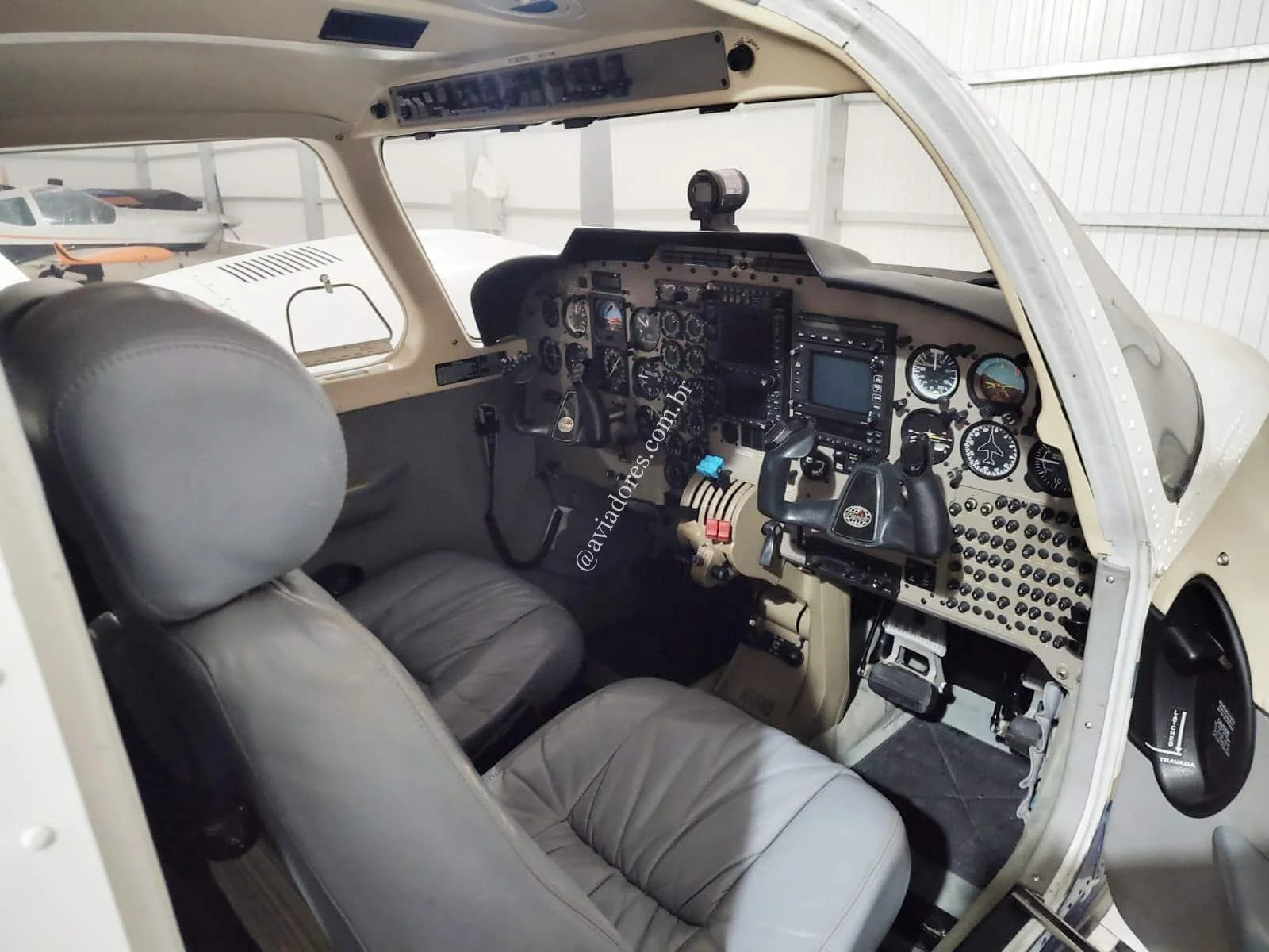 Piper Aircraft PA-34-220T - SENECA V - foto 3