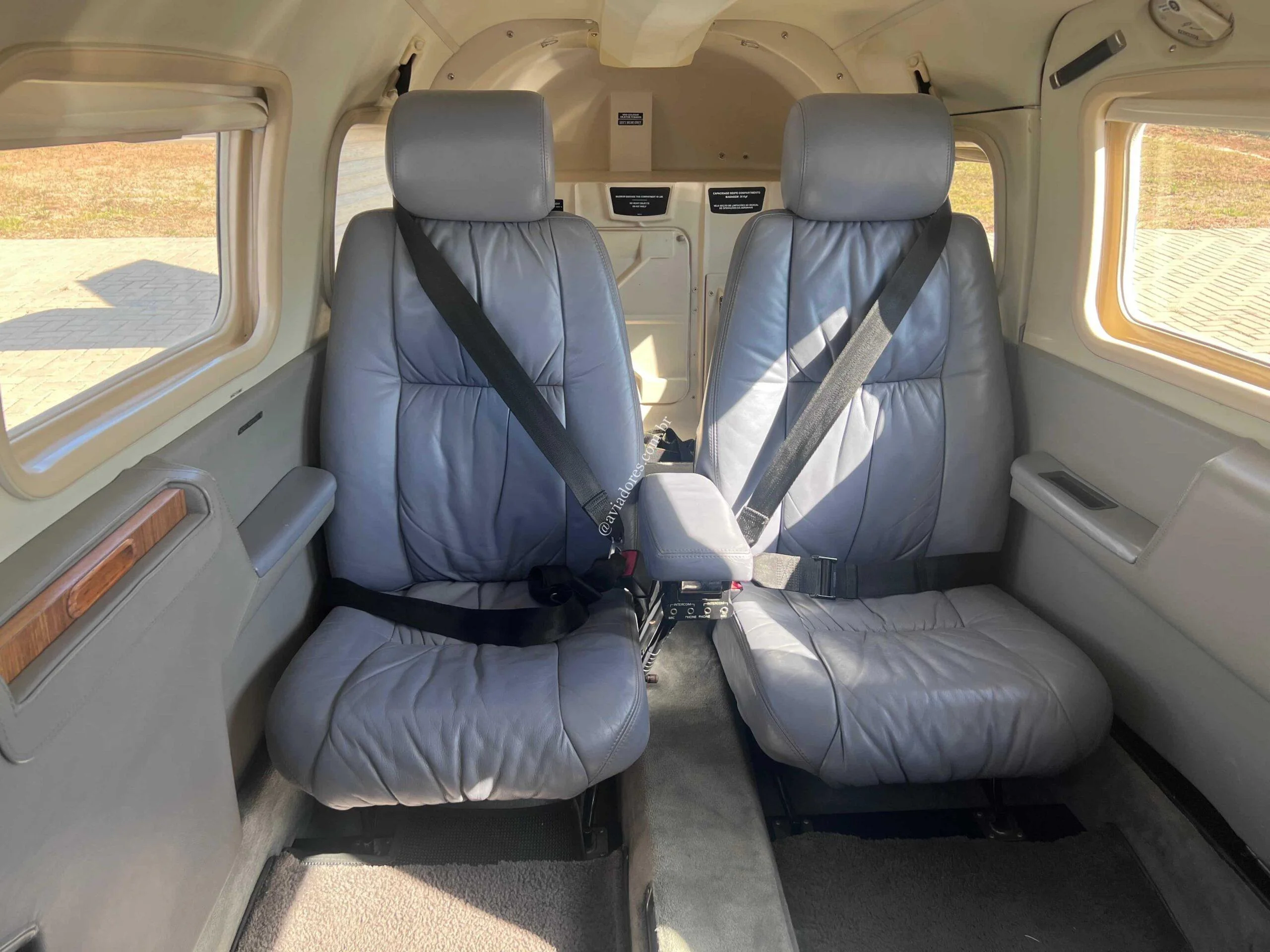 Piper Aircraft PA-34-220T - SENECA V - foto 8