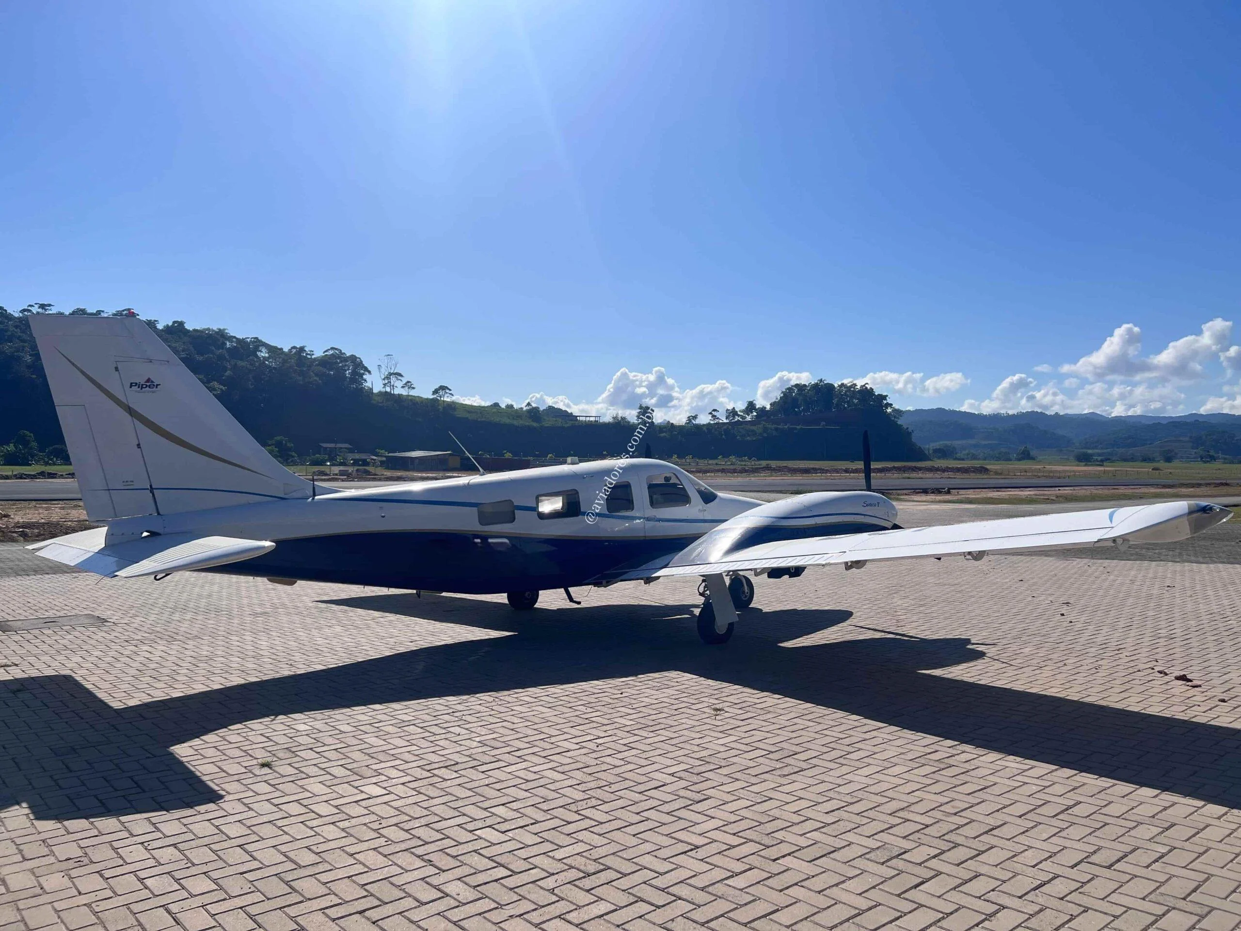 Piper Aircraft PA-34-220T - SENECA V - foto 14