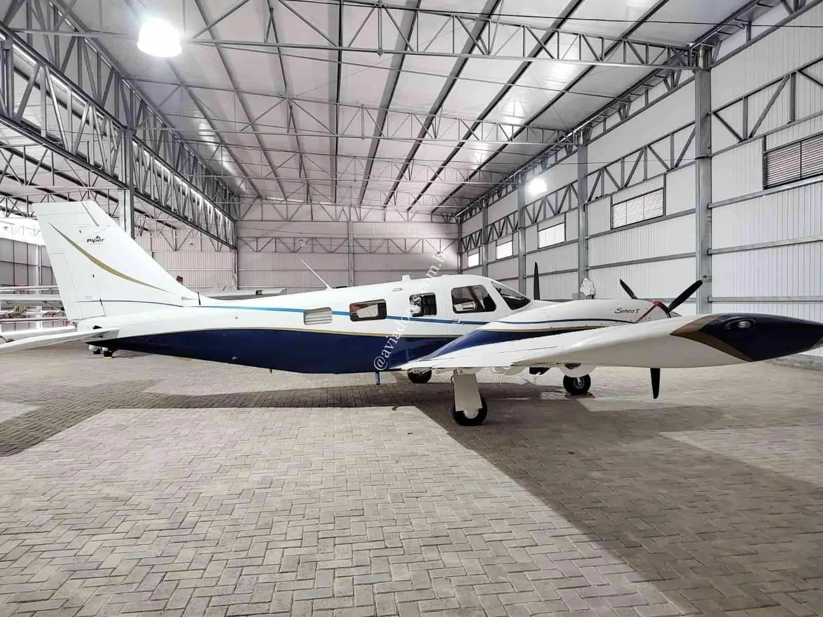 Piper Aircraft PA-34-220T - SENECA V - foto 21