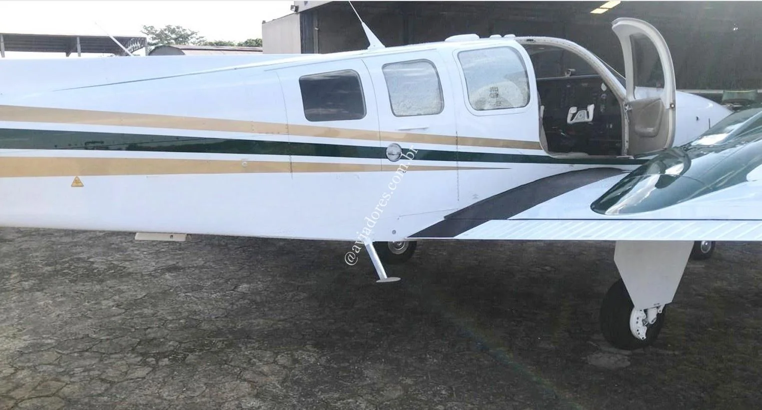 BEACHCRAFT BARON G58 - foto 4