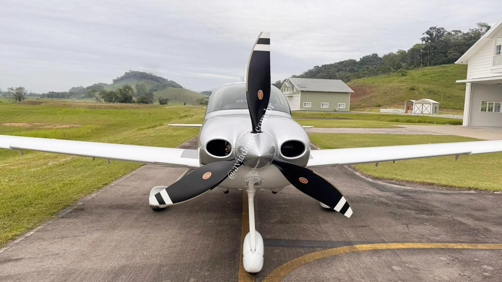 Cirrus Aircraft SR22T G6 GTS PLATINUM - foto 9