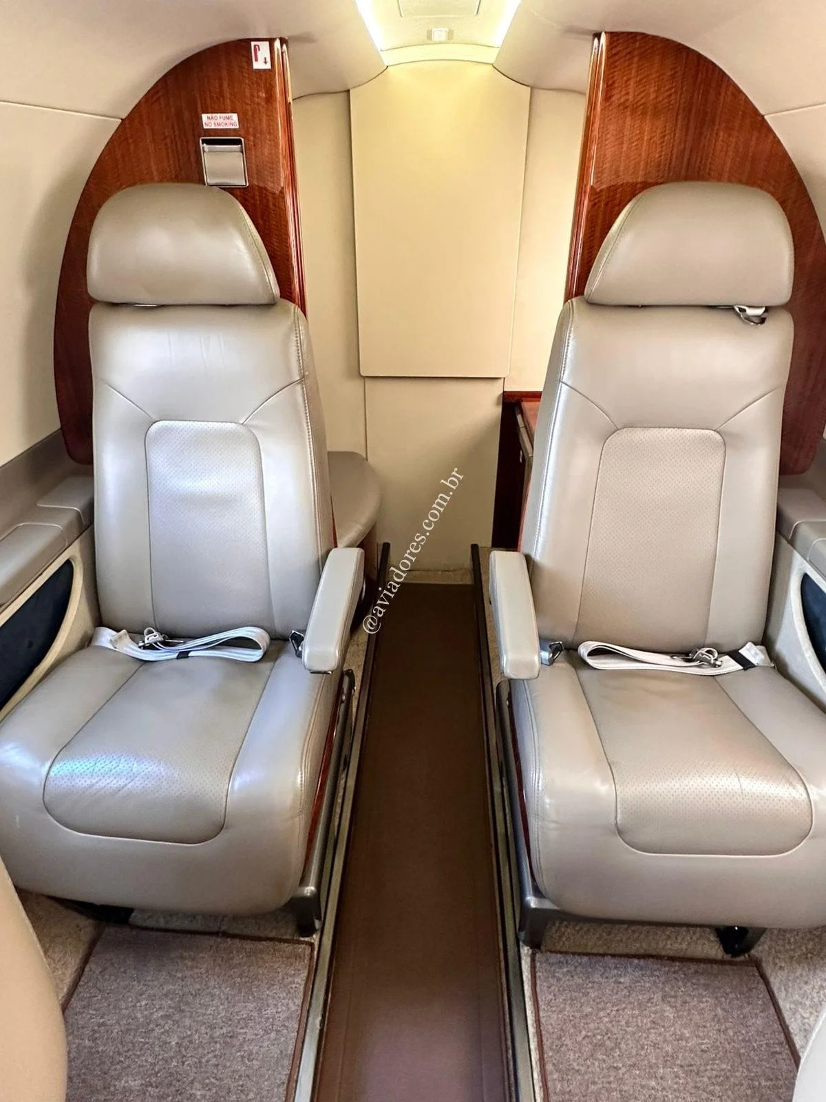 Embraer EMB 505 - PHENOM 300 - foto 7