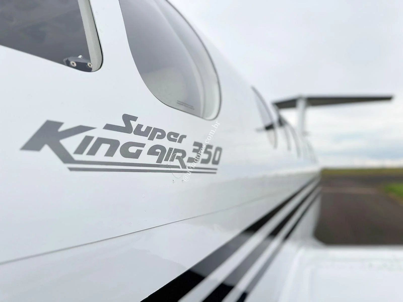 BEECHCRAFT CORPORATION KING AIR 350 - foto 4