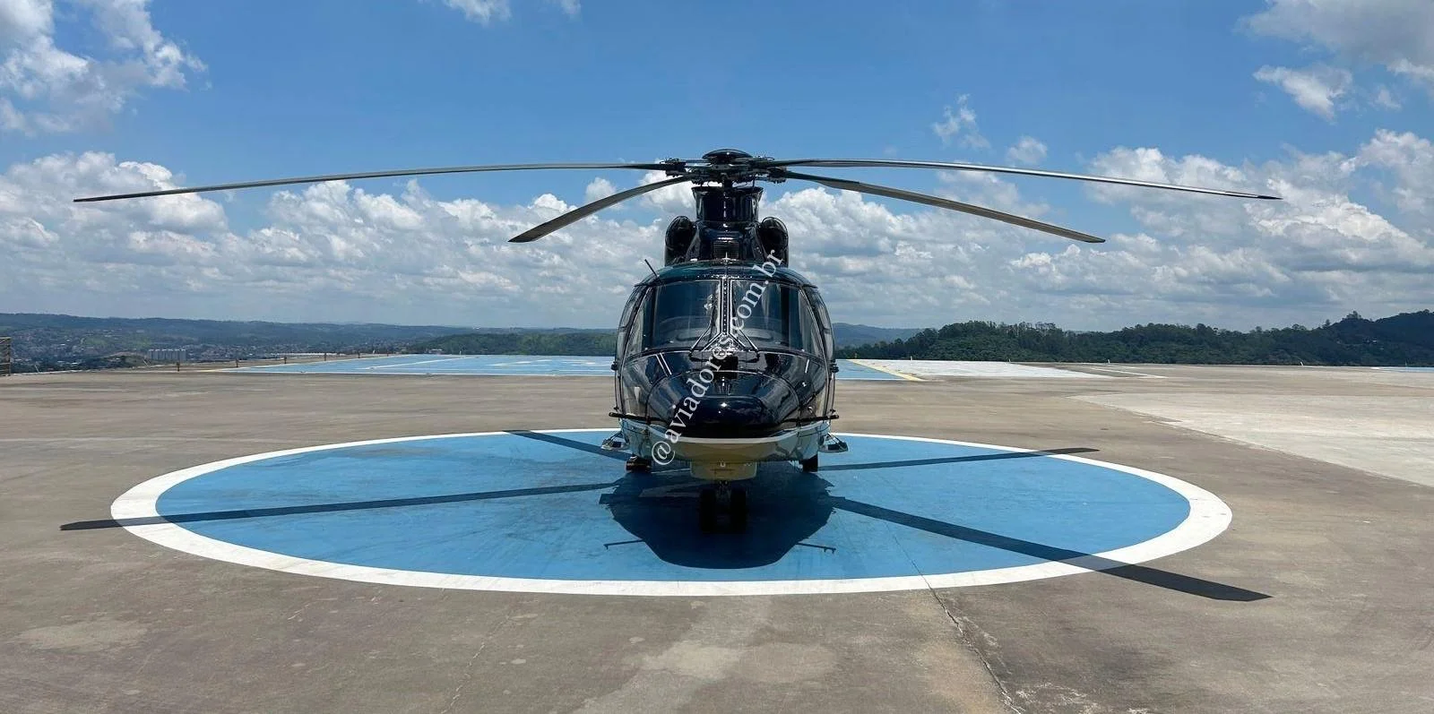 Airbus Helicopters AS365N3 DAUPHIN - foto 2