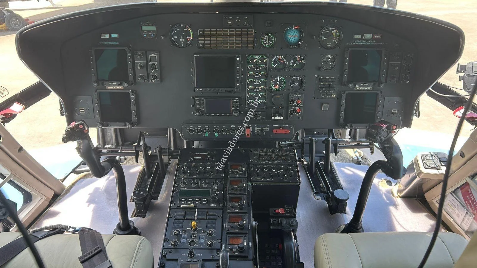 Airbus Helicopters AS365N3 DAUPHIN - foto 3