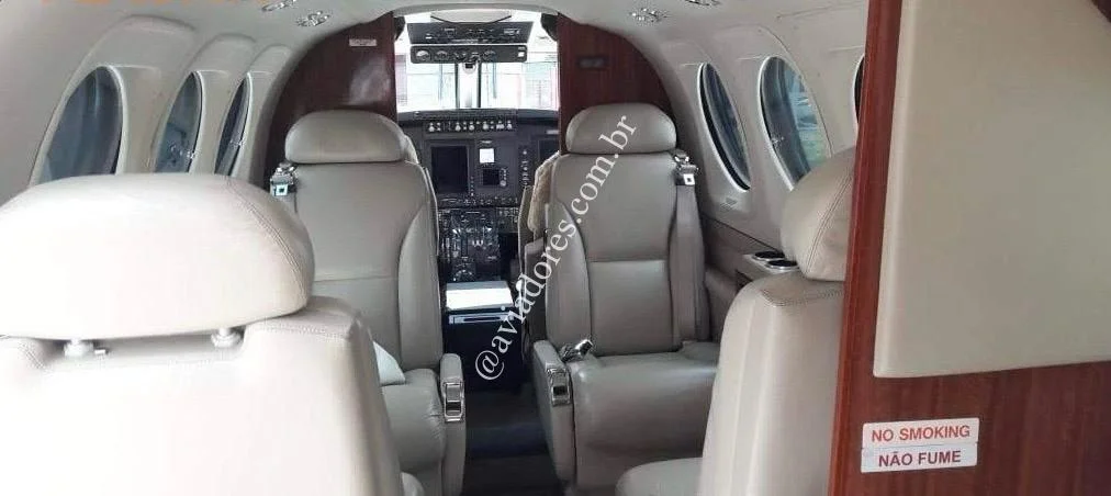 BEECHCRAFT CORPORATION KING AIR C90GTx - foto 4
