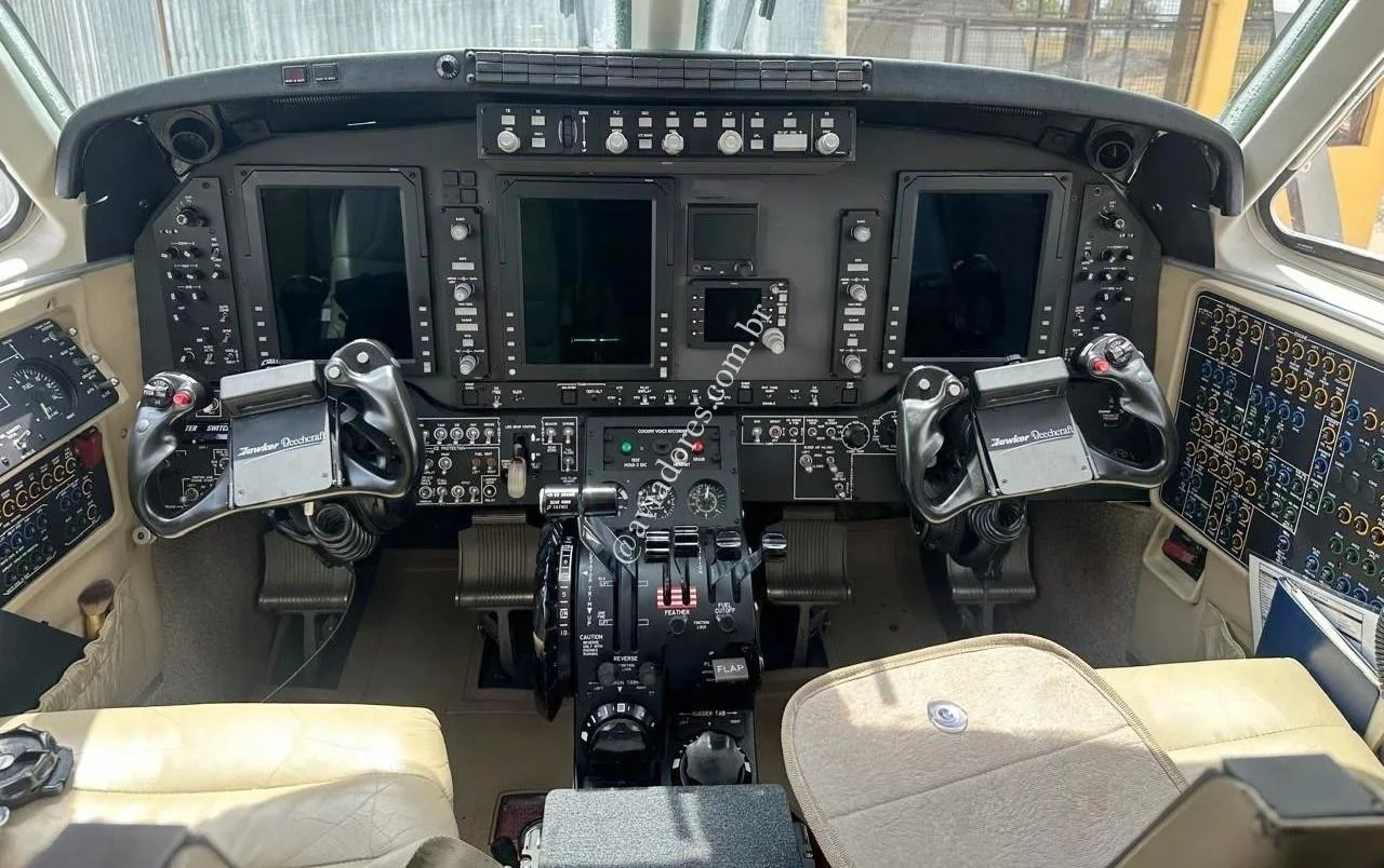 BEECHCRAFT CORPORATION KING AIR C90GTx - foto 3