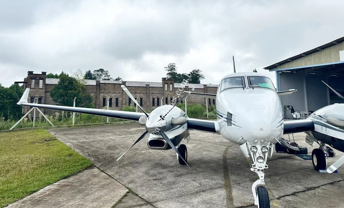 BEECHCRAFT CORPORATION KING AIR C90GTx - foto 5