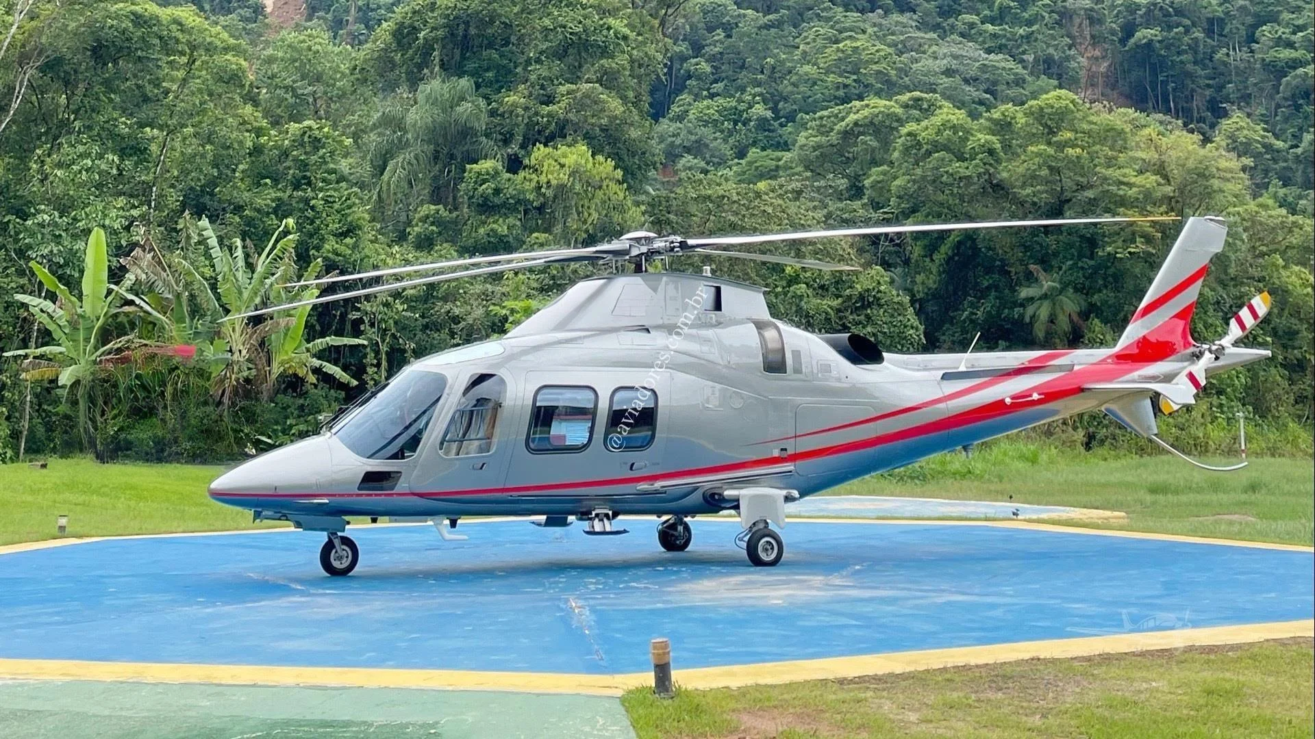 AGUSTA WESTLAND A109S GRAND - foto 19
