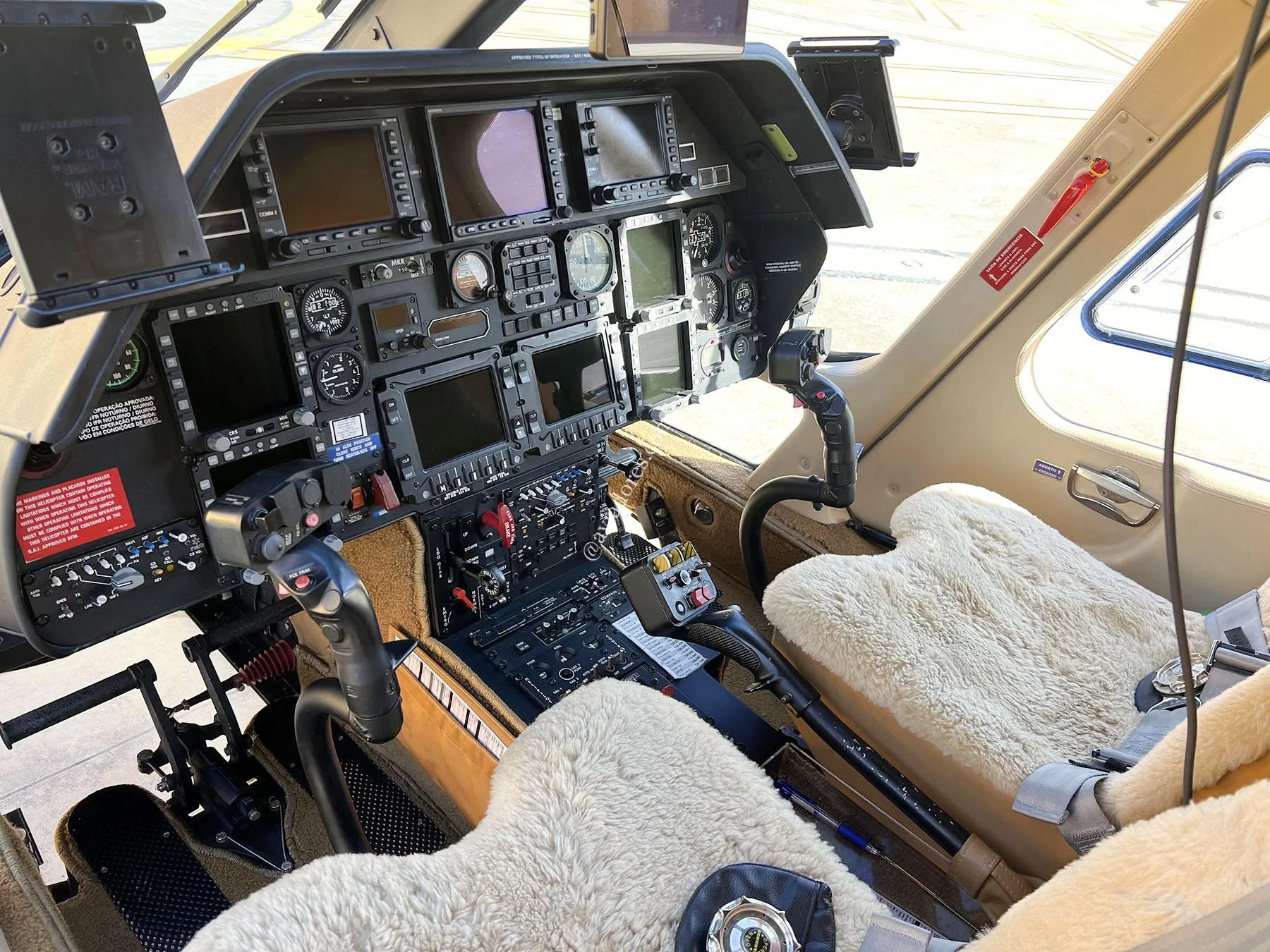 AGUSTA WESTLAND A109S GRAND - foto 6