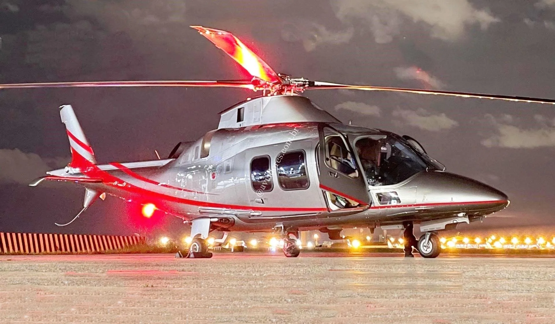 AGUSTA WESTLAND A109S GRAND - foto 17