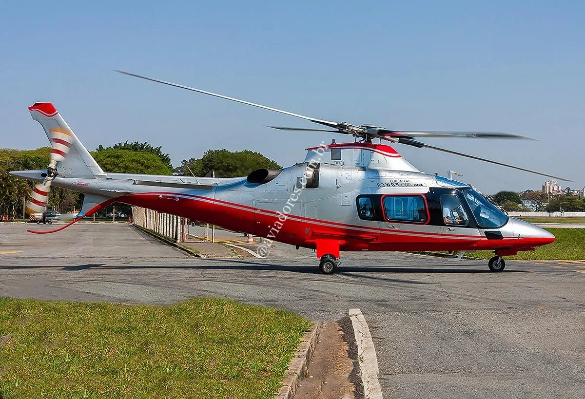 AGUSTA WESTLAND A109E POWER - foto 6