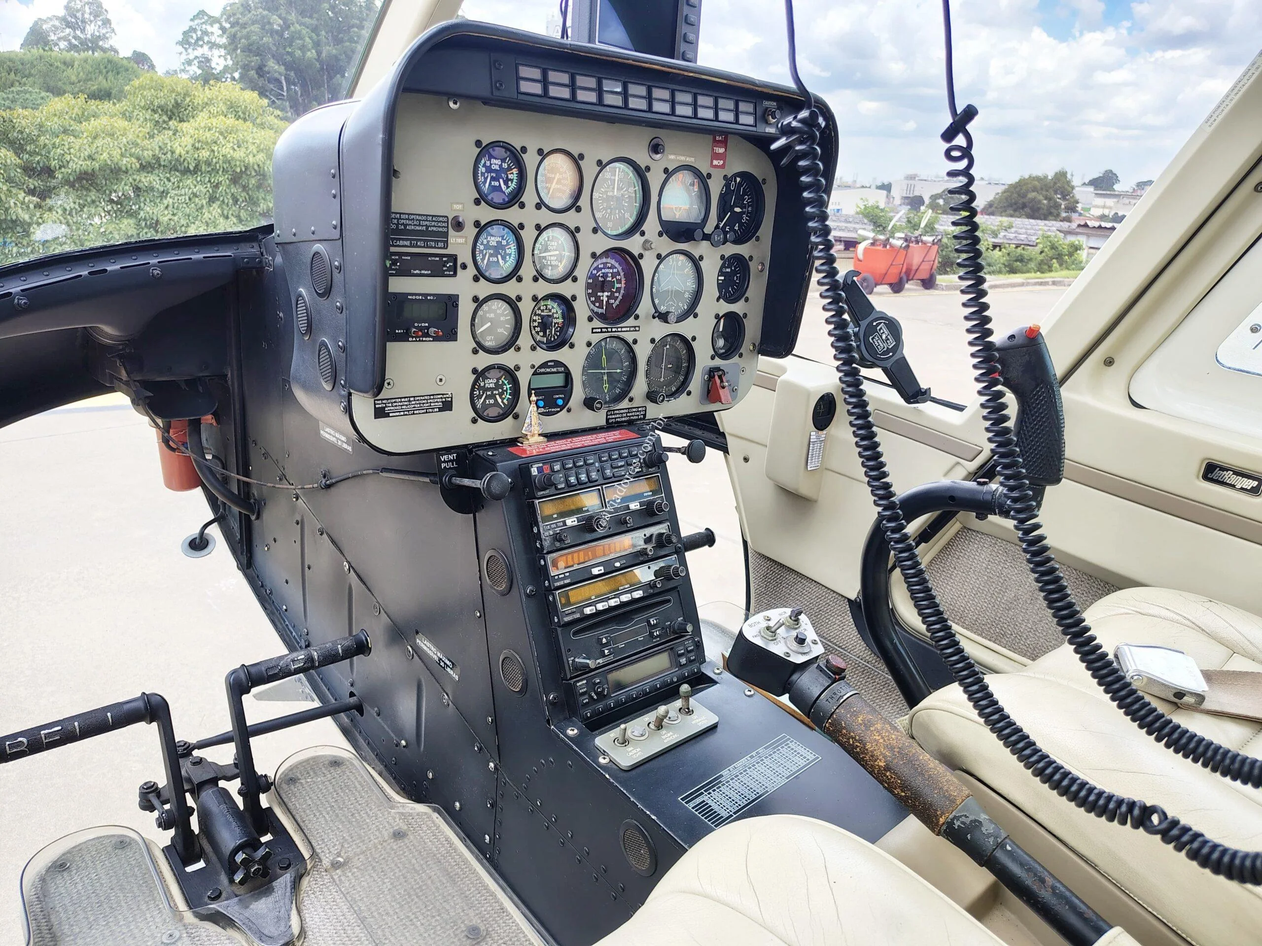 Bell Helicopter 206B - JETRANGER III - foto 6