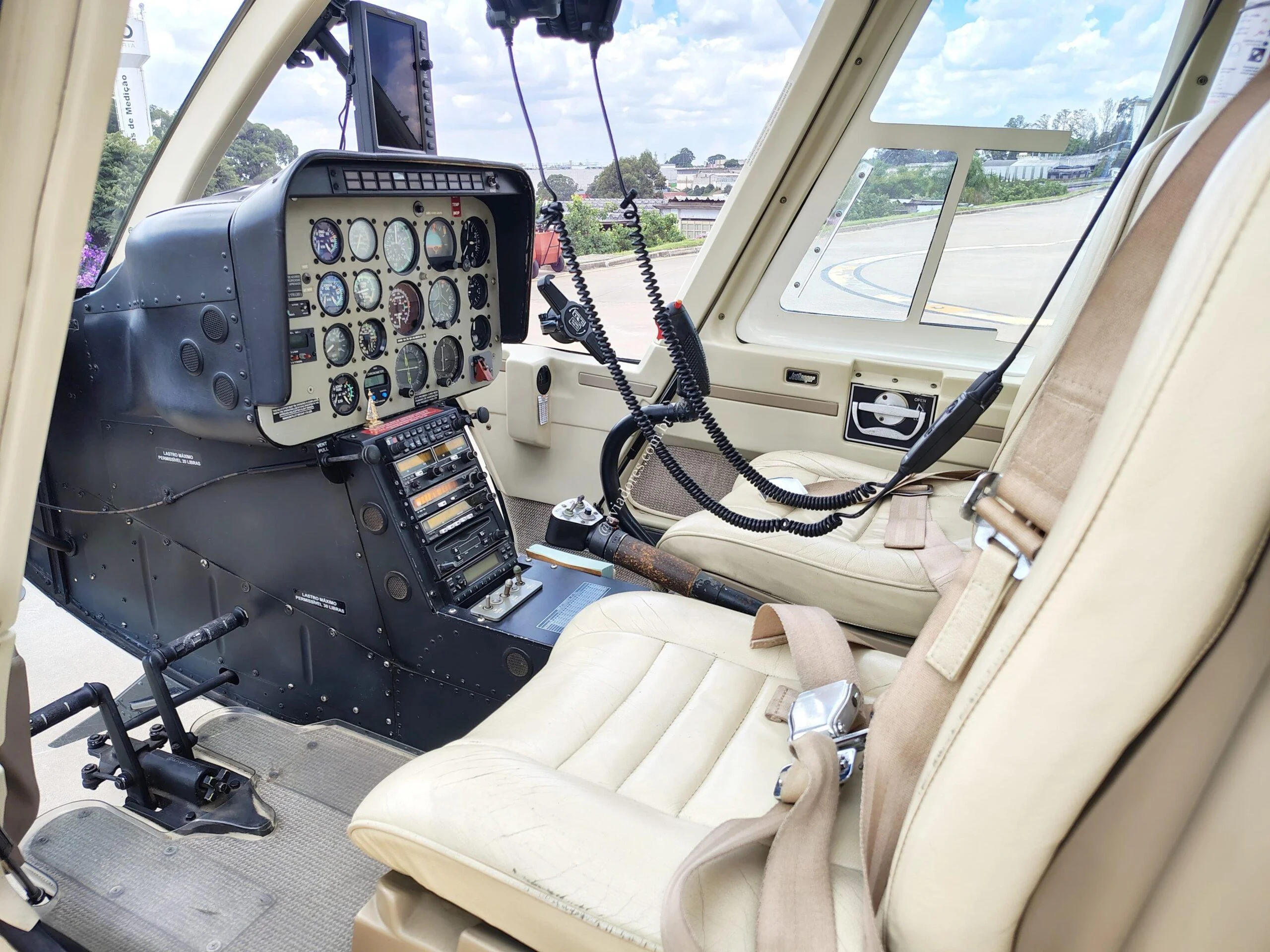 Bell Helicopter 206B - JETRANGER III - foto 5