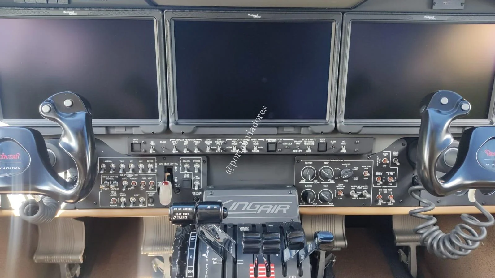 BEECHCRAFT CORPORATION KING AIR B260 - foto 27