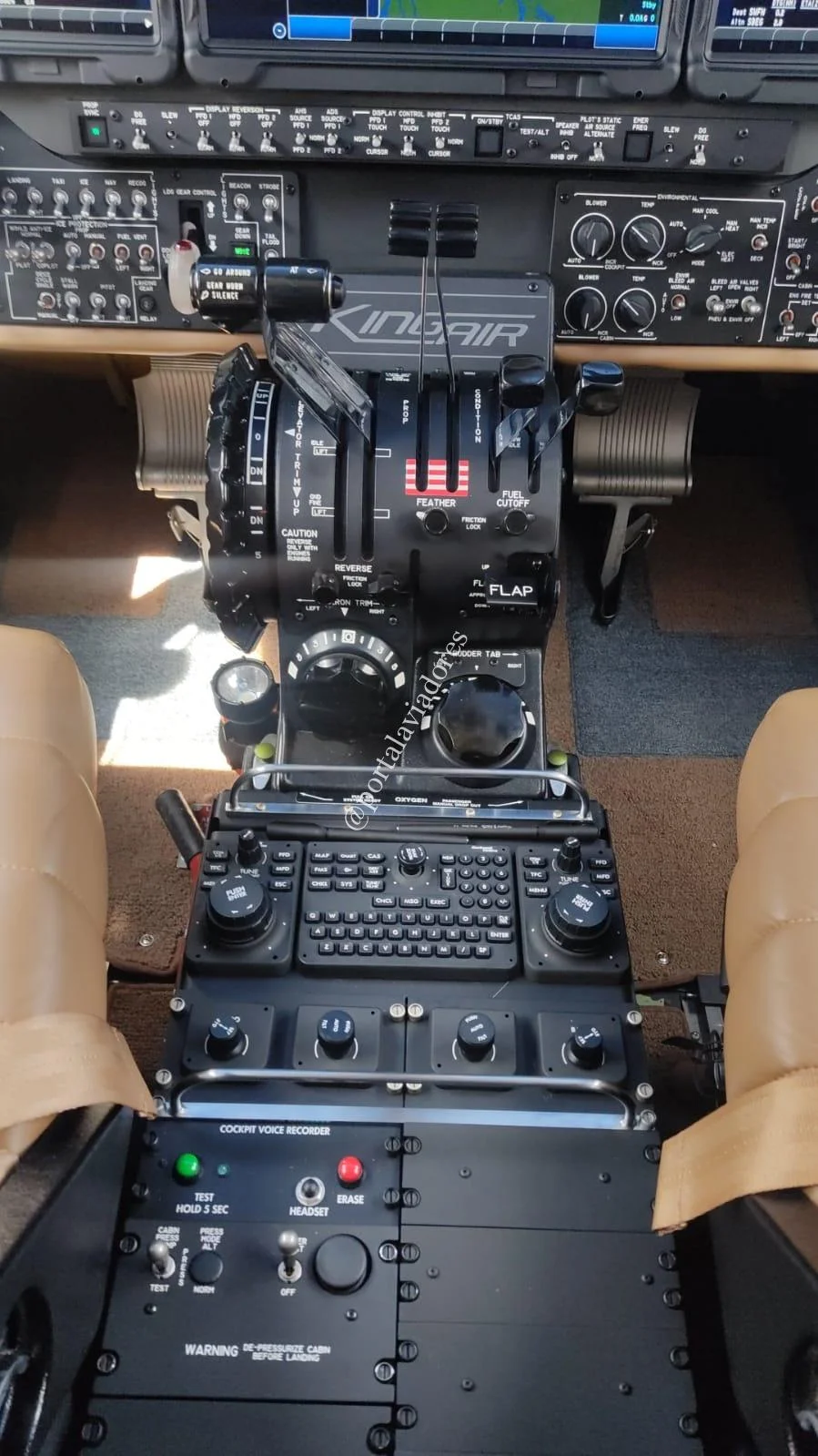 BEECHCRAFT CORPORATION KING AIR B260 - foto 26