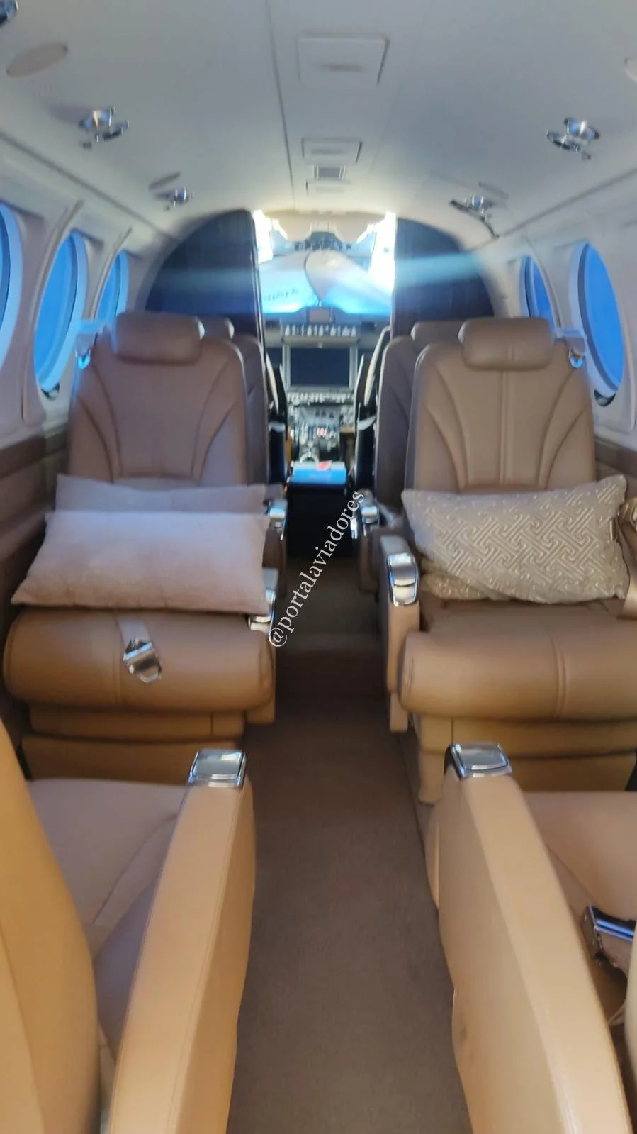 BEECHCRAFT CORPORATION KING AIR B260 - foto 24