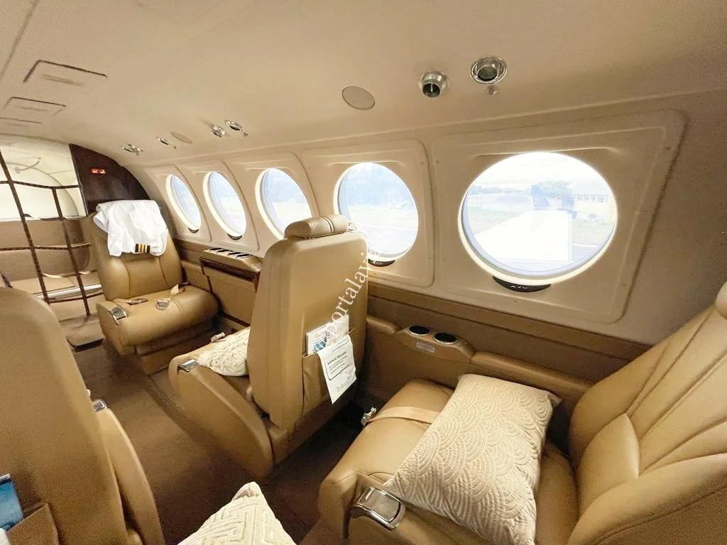 BEECHCRAFT CORPORATION KING AIR B260 - foto 9