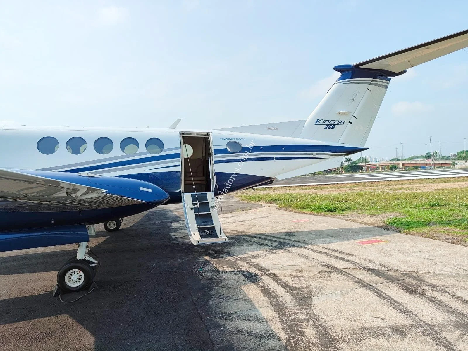 BEECHCRAFT CORPORATION KING AIR B260 - foto 18