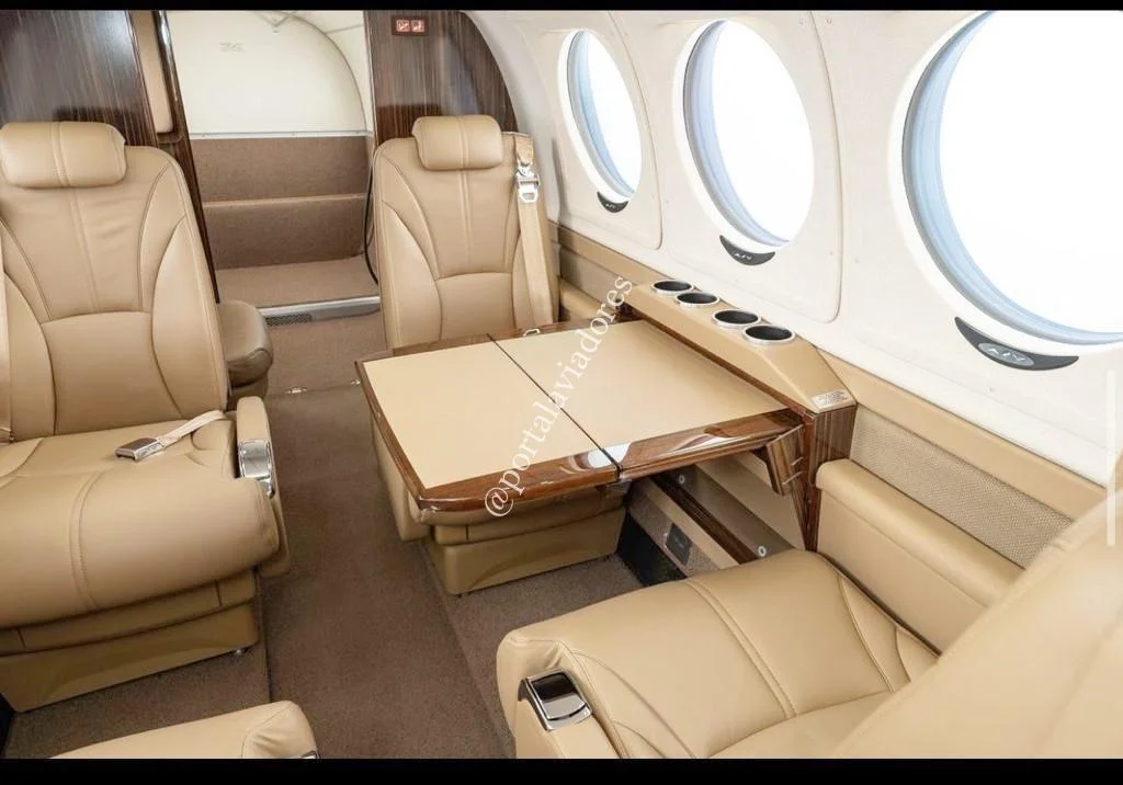 BEECHCRAFT CORPORATION KING AIR B260 - foto 13