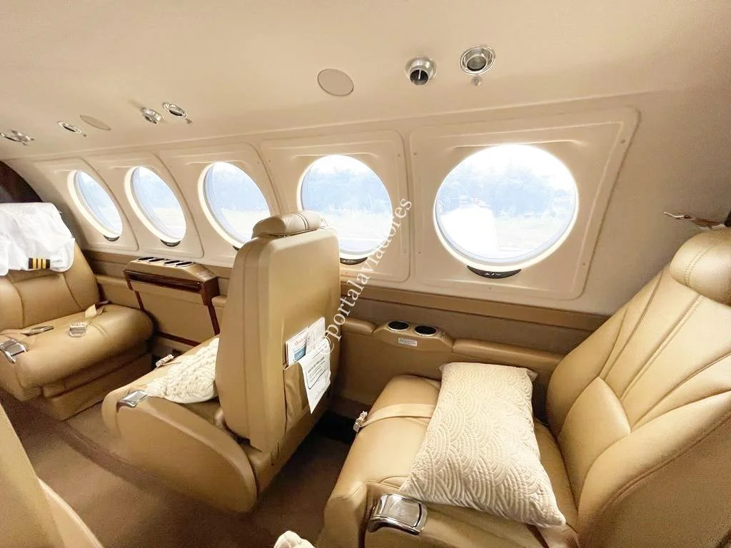 BEECHCRAFT CORPORATION KING AIR B260 - foto 8