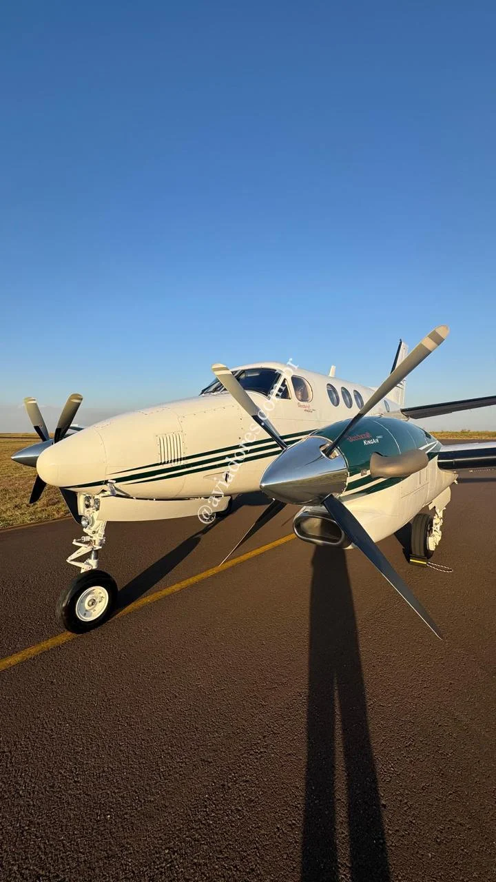BEECHCRAFT CORPORATION KING AIR C90 GT - foto 3