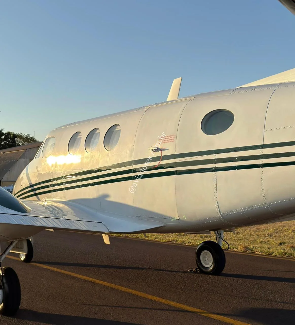 BEECHCRAFT CORPORATION KING AIR C90 GT - foto 5
