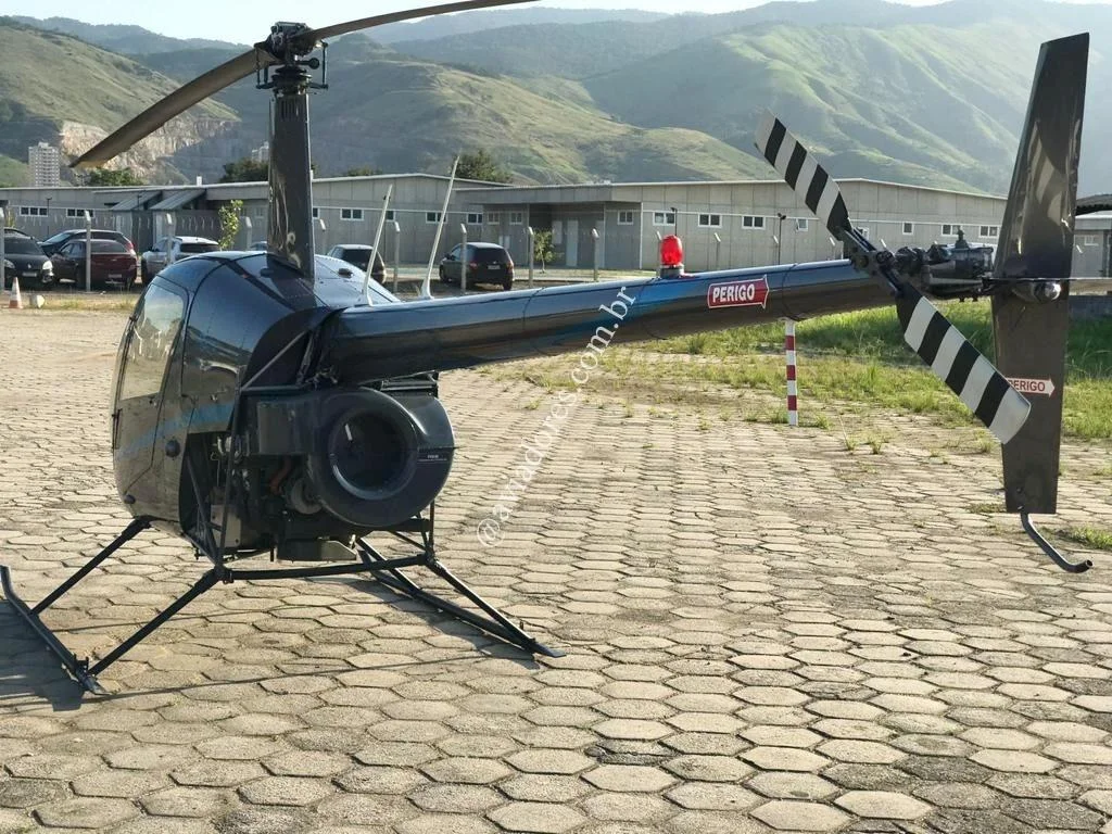 Robinson Helicopter R22 Beta II - foto 8