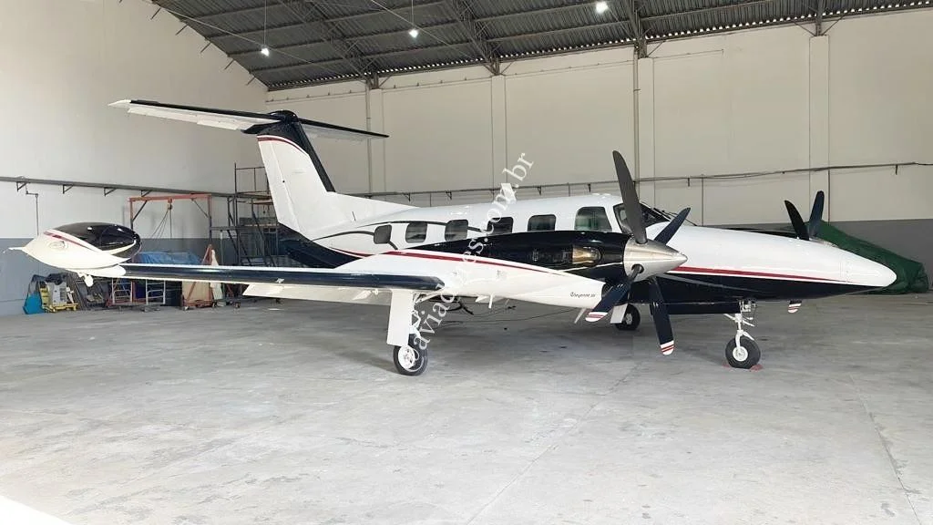 Piper Aircraft PA-42-720 CHEYENNE III - foto 10