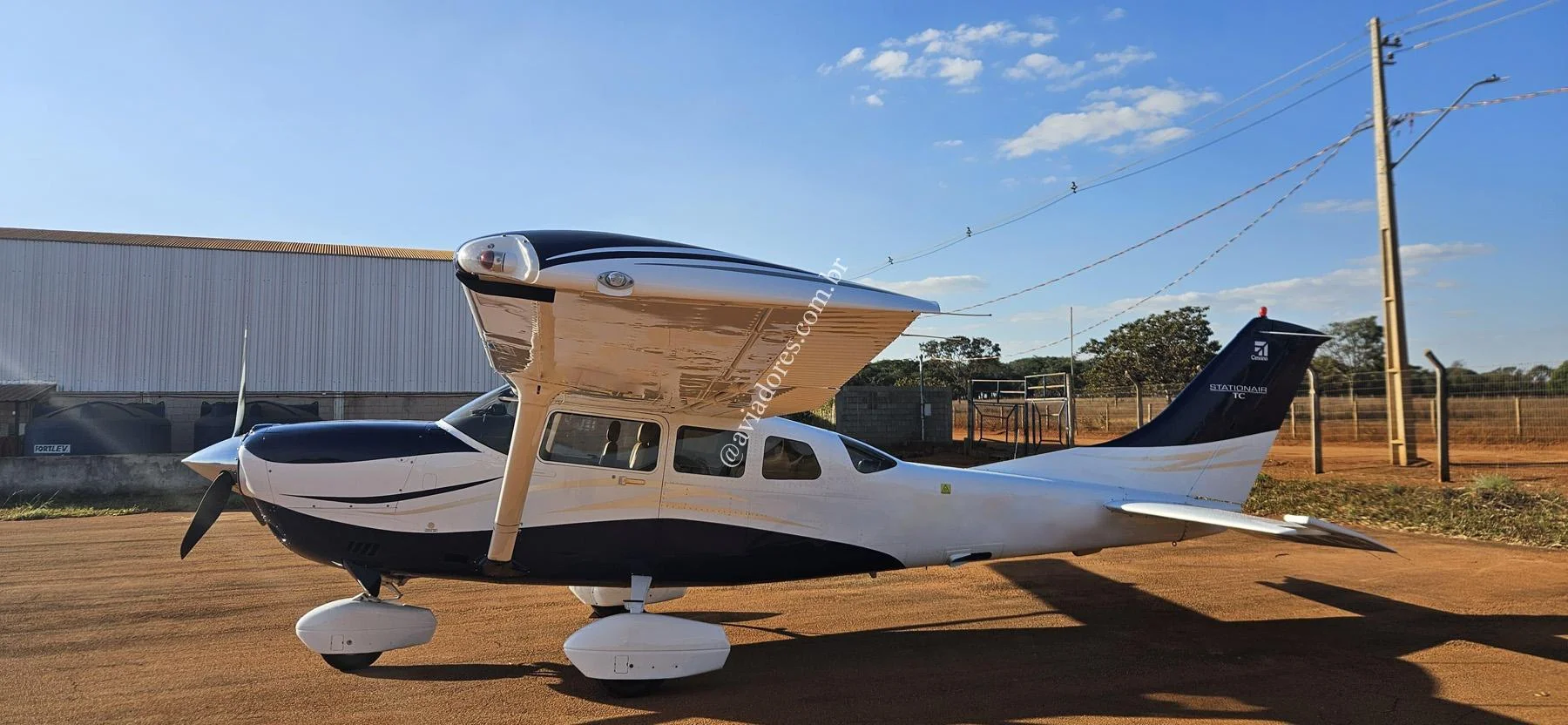 Cessna Aircraft T206H TURBO STATIONAIR - foto 17