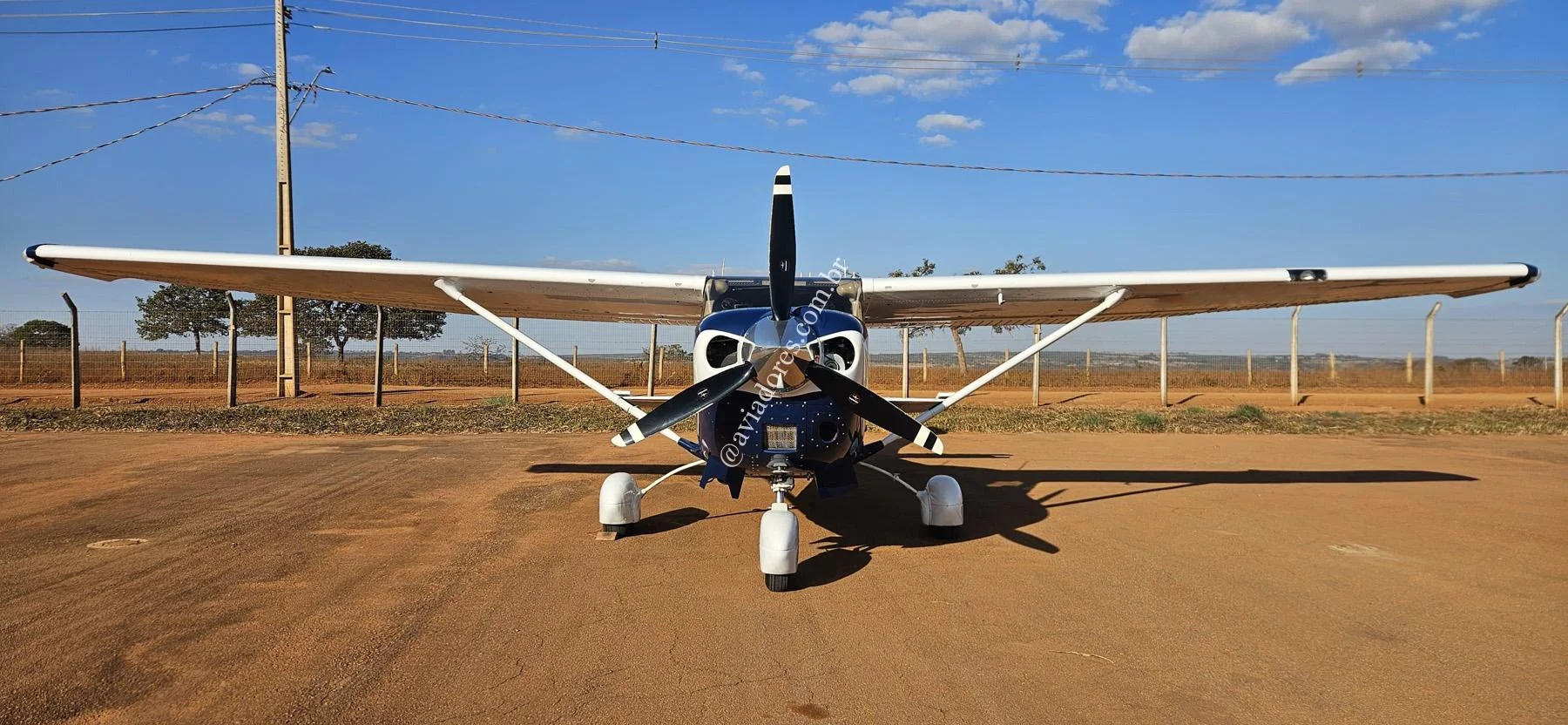 Cessna Aircraft T206H TURBO STATIONAIR - foto 12