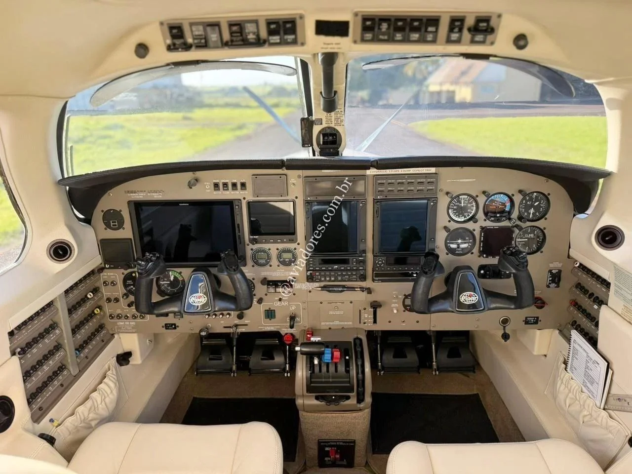 Piper Aircraft PA-46-350P - JETPROP - foto 2
