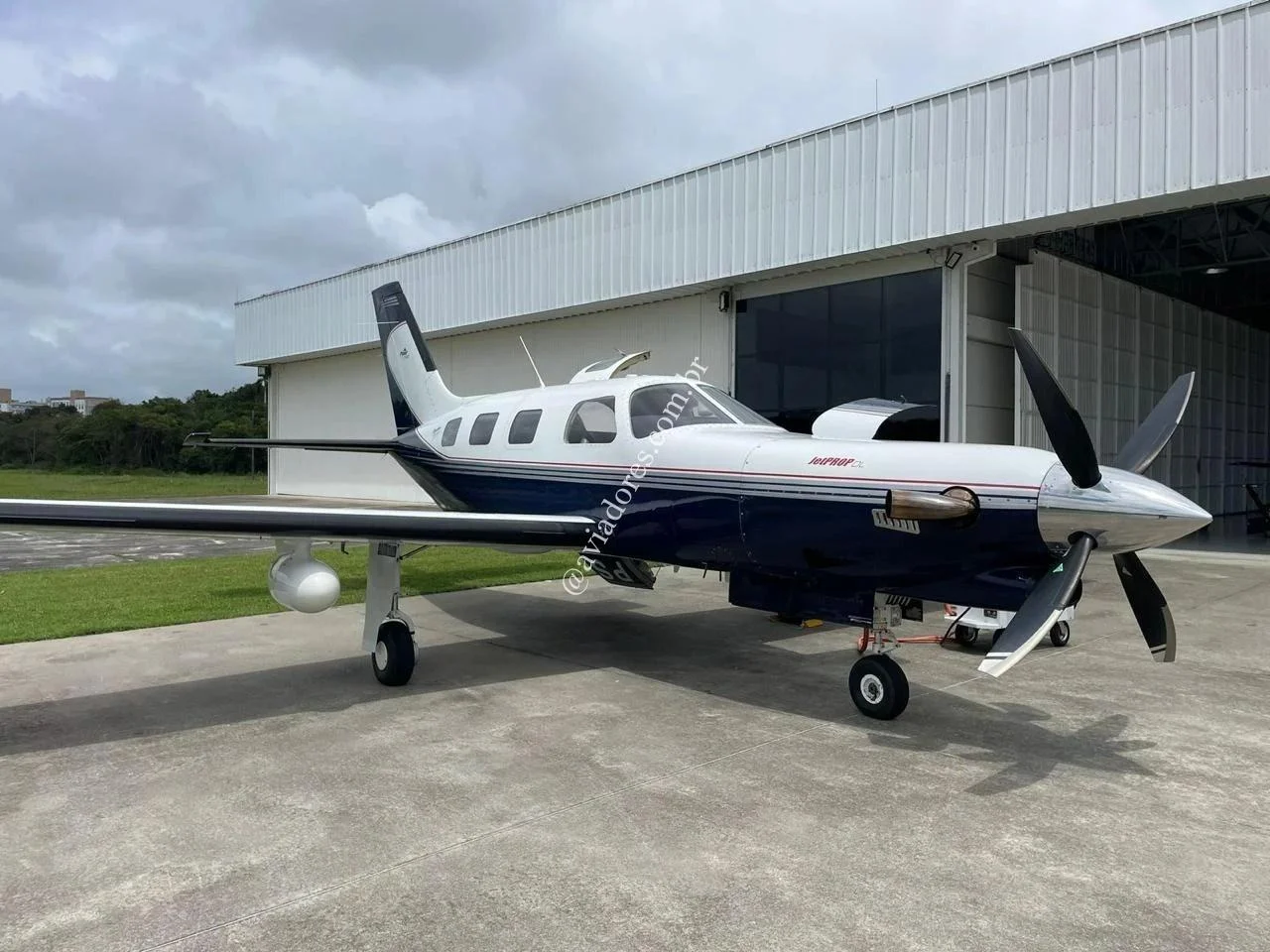 Piper Aircraft PA-46-350P - JETPROP - foto 32