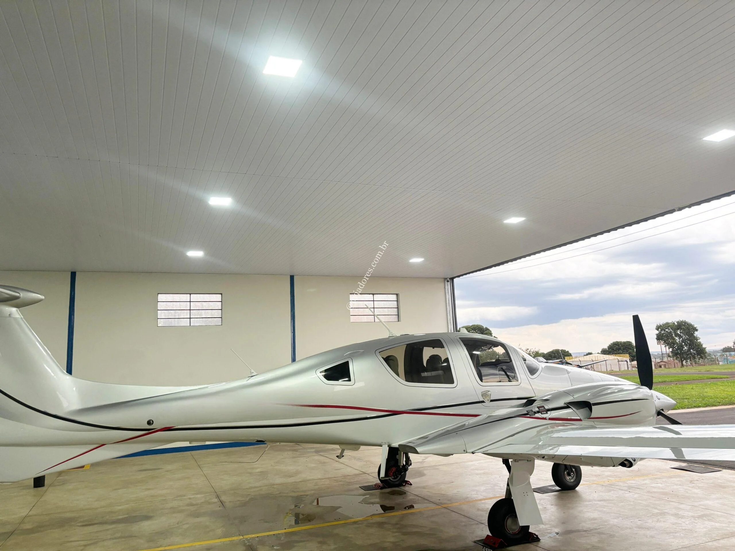 DIAMOND AIRCRAFT DA-62 - foto 9